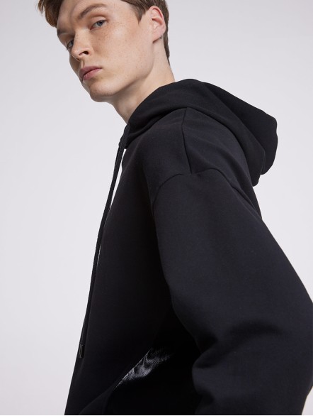 Casual Hoodie With High Neck Casual Hoodie With High Neck
