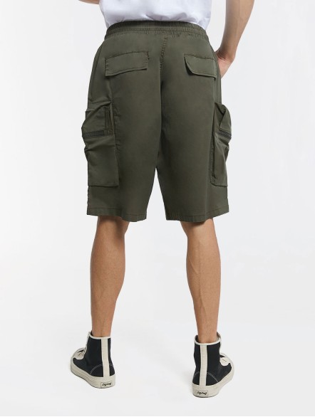 Multi Pockets Cargo Shorts Multi Pockets Cargo Shorts