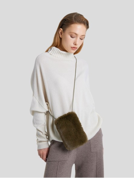 Faux-Fur Crossbody Pouch Faux-Fur Crossbody Pouch