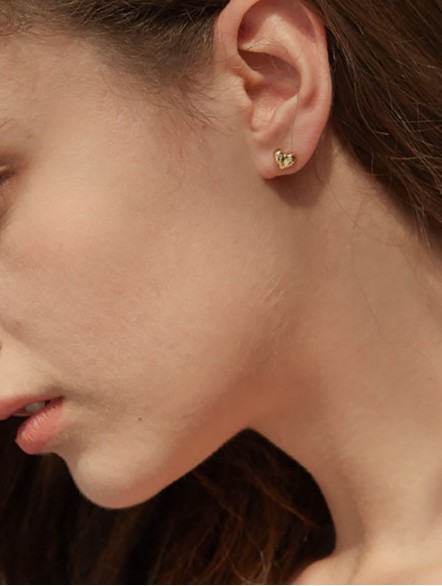 Single Plump Heart Stud Single Plump Heart Stud
