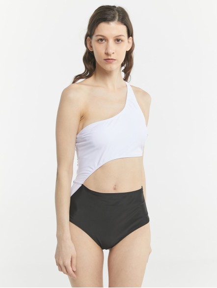 Sloping Shoulder One-Piece Swimsuit Sloping Shoulder One-Piece Swimsuit