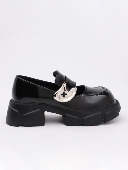 Thick-soled small leather shoes with big toe Thick-soled small leather shoes with big toe