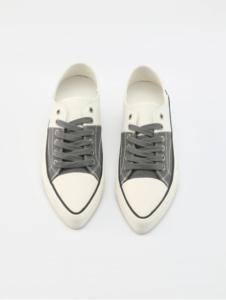 Pointed Toe Low-top Canvas shoes Pointed Toe Low-top Canvas shoes