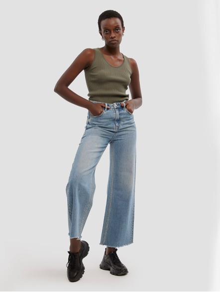 High-waist Wide Leg Frayed Jeans High-waist Wide Leg Frayed Jeans