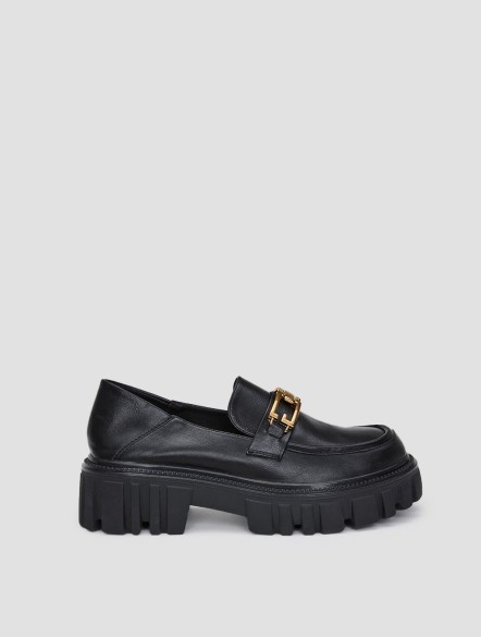 Leather Loafers With Chain Leather Loafers With Chain