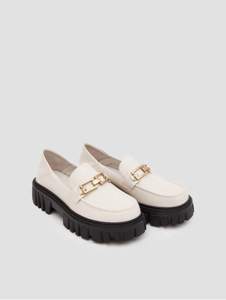 Leather Loafers With Chain Leather Loafers With Chain