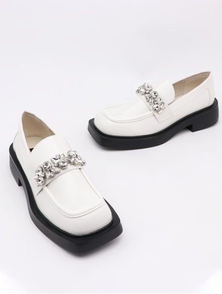 Black rhinestone small leather shoes Black rhinestone small leather shoes