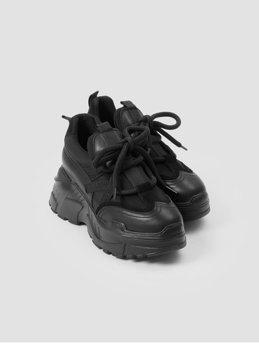 Round Toe Leather Sneakers