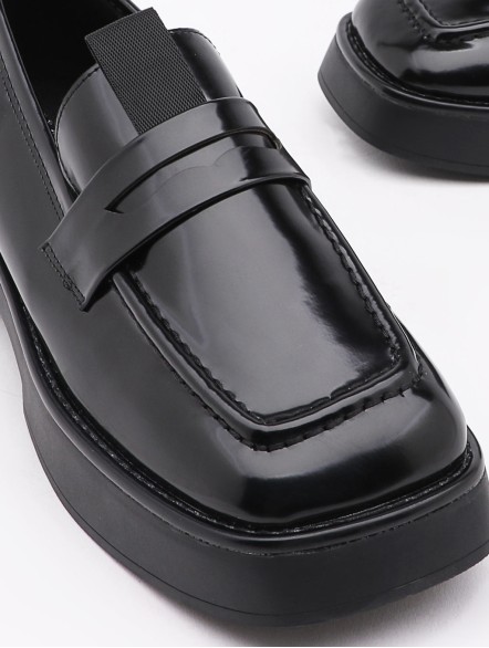 Muffin thick-soled leather shoes Muffin thick-soled leather shoes