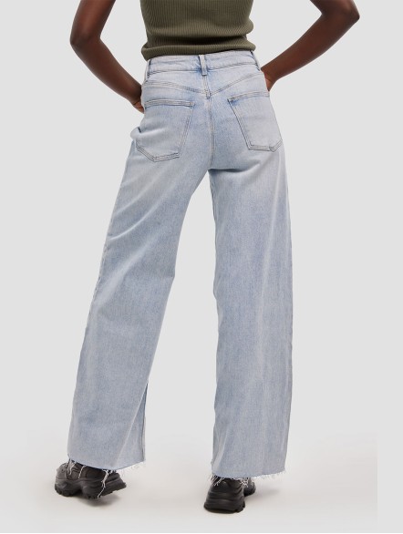 Straight Medium Washed Jeans Straight Medium Washed Jeans