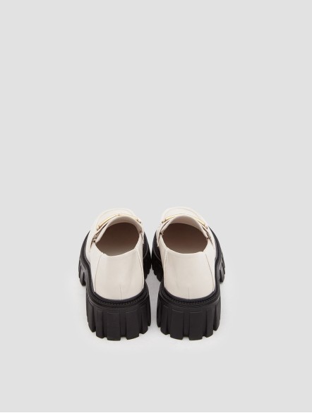 Leather Loafers With Chain Leather Loafers With Chain